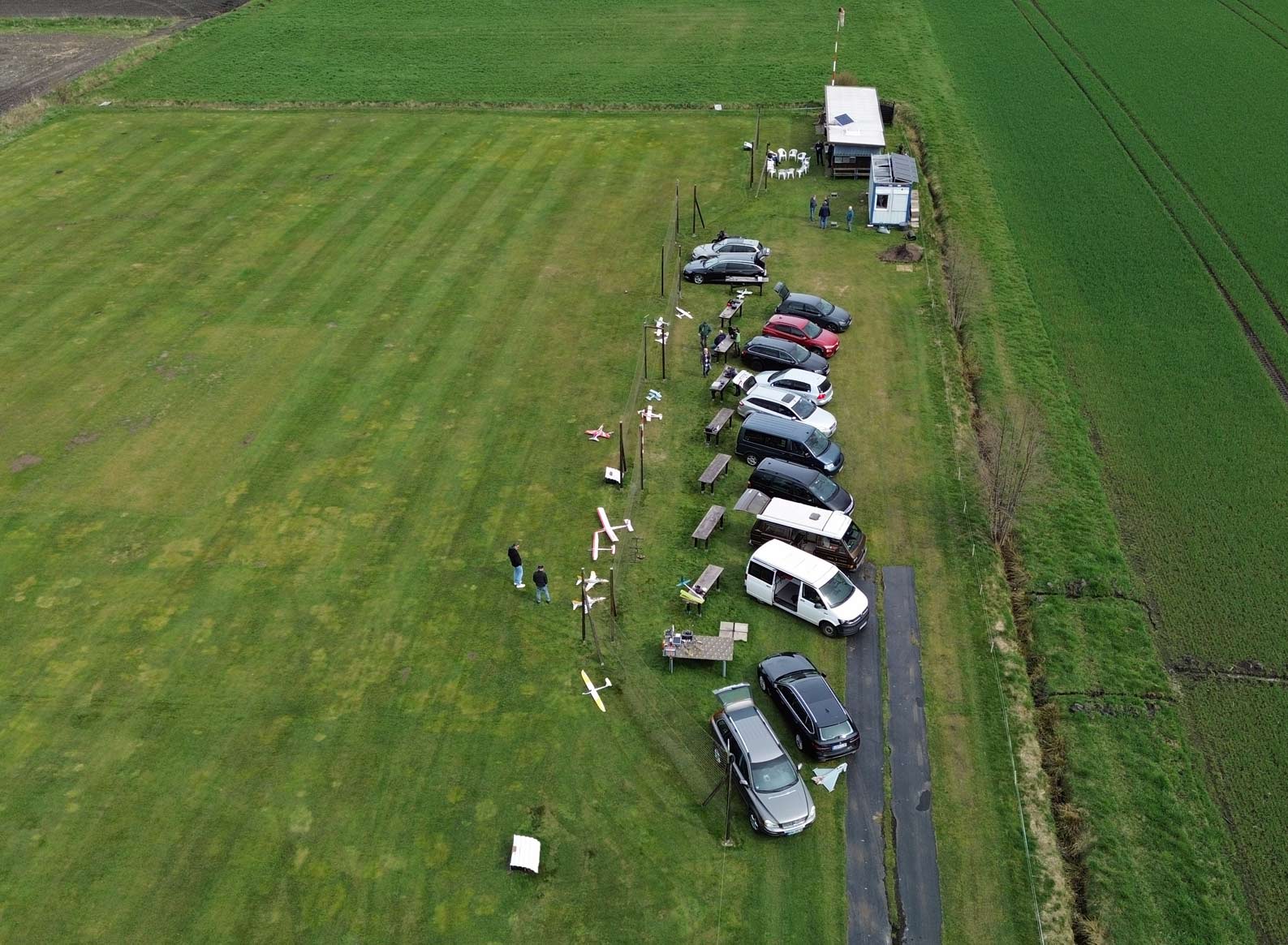 Luftaufnahme MFVR Flugfeld im Winter.